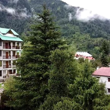 Hotel Delfryn Маналі Екстер'єр фото